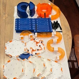 HEXBUG multi layer playset .